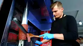 Motor Ustası Sucuk Dönerci Oldu!